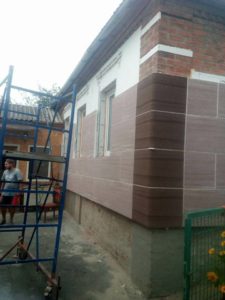 Утеплення фасаду будинку в Дергачах