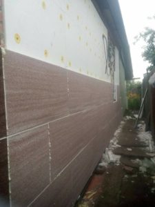 Утеплення фасаду будинку в Дергачах